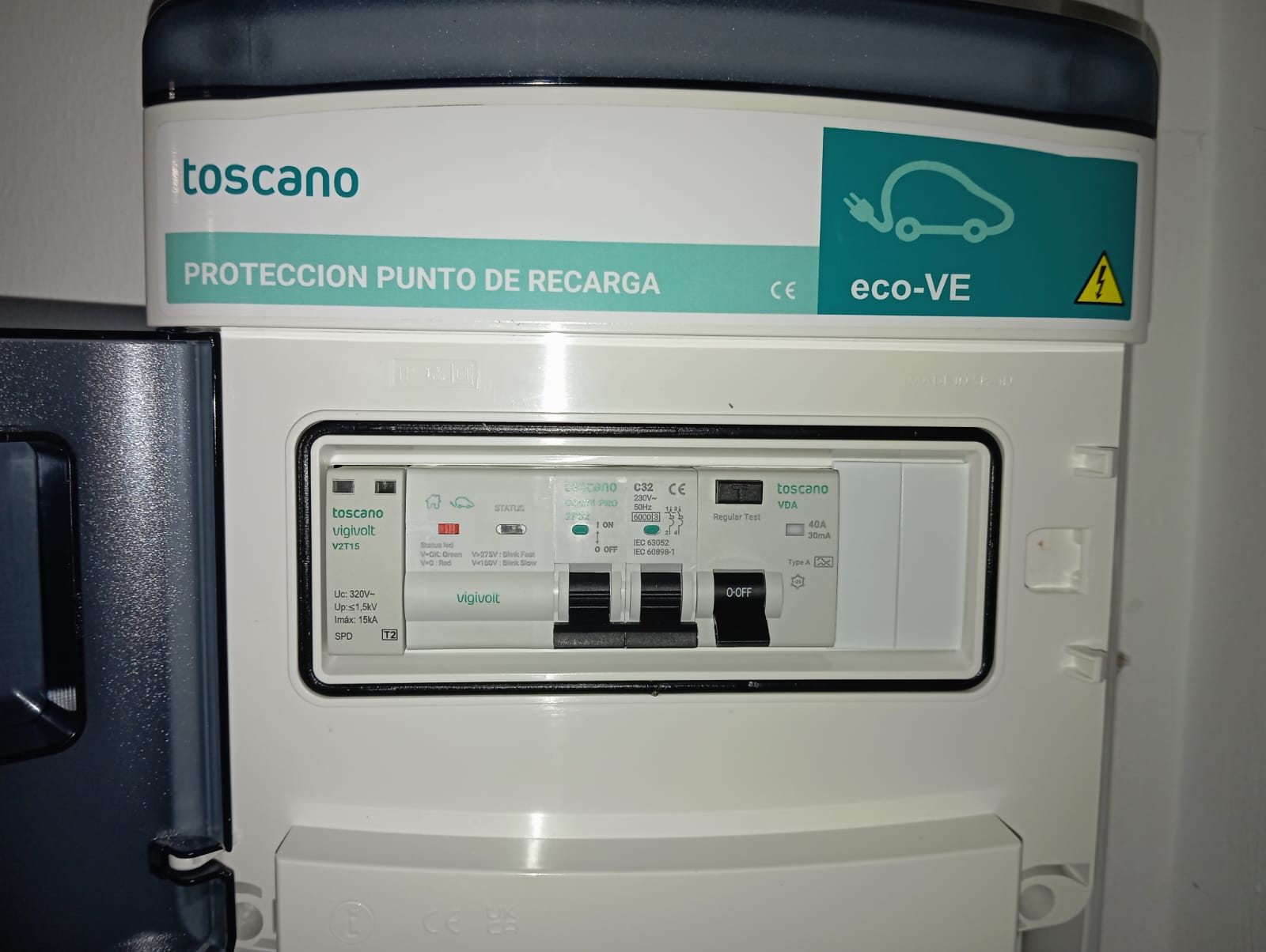 Cuadro cerrado Toscano eco-VE para punto de recarga